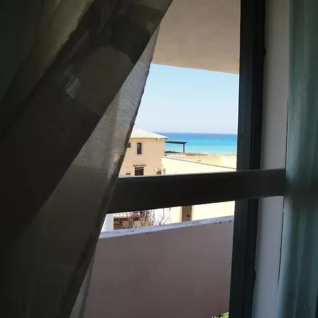 Appartamento Rina Beach *